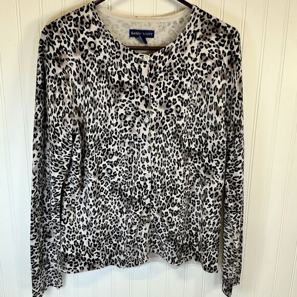 Karen Scott Size Med Cheetah Animal Print Button‎ Cardigan Sweater Office Career - Picture 9 of 9